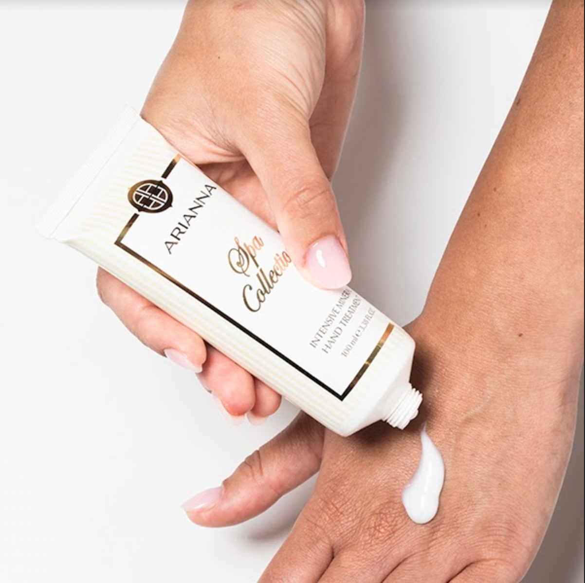 Intensive Dead Sea Mineral Hand Treatment